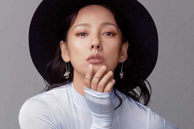  Lee Hyori Biography 