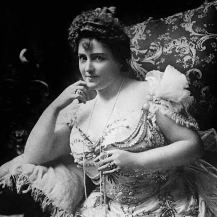 Lillian Russell: Biography, Age, Height, Figure, Net Worth