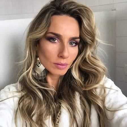 Mariana Weickert: Biography, Age, Height, Figure, Net Worth