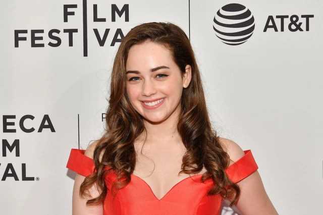 Mary Mouser's Ultimate Guide: Age, Height, Figure, Net Worth