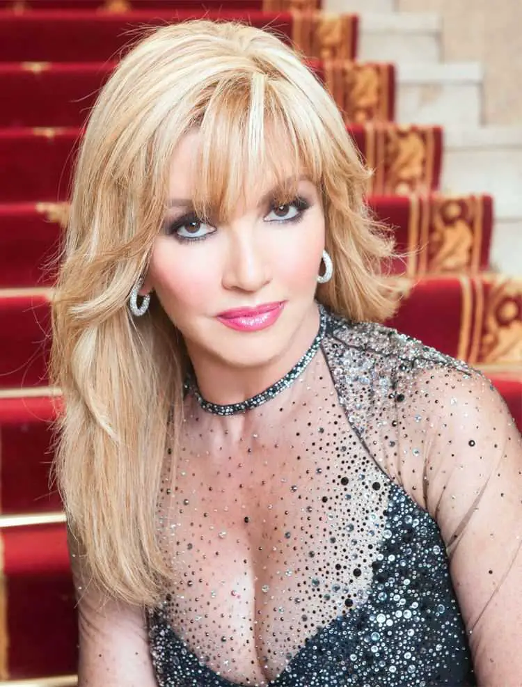 Milly Carlucci: Biography, Age, Height, Figure, Net Worth
