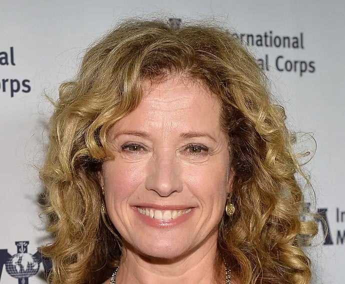 Nancy Travis: A Comprehensive Guide to Her Biography, Age, Height ...