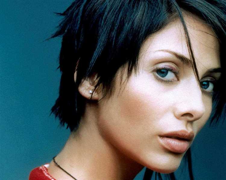 Natalie Imbruglia: A Complete Biography