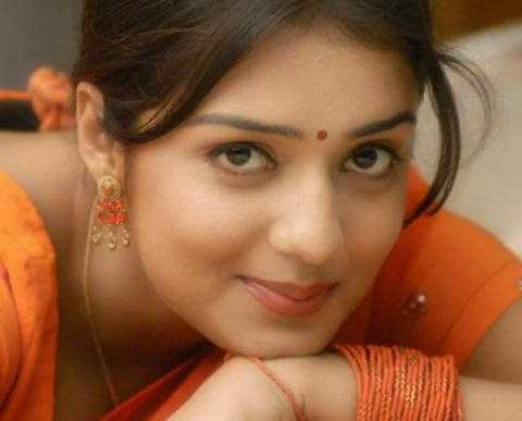 Nikitha Thukral: Biography, Age, Height, Figure, Net Worth