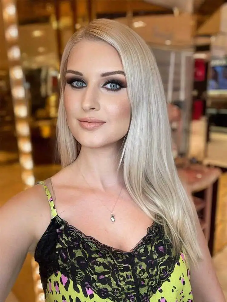 Ria Blonde: Biography, Age, Height, Figure, Net Worth
