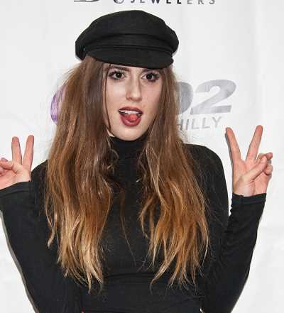 Ryn Weaver: Biography, Age, Height, Figure, Net Worth