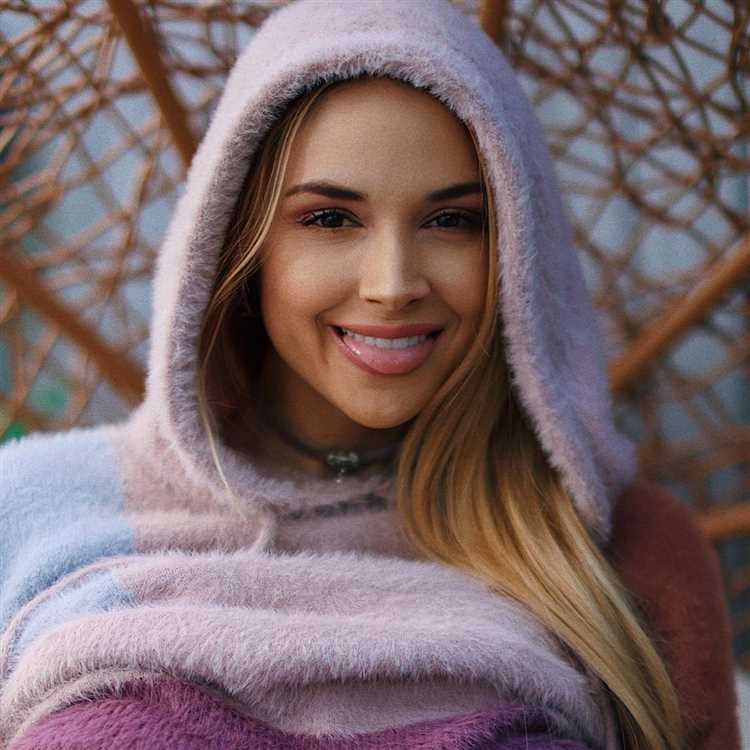 Sarah Vandella: Biography, Age, Height, Figure, Net Worth