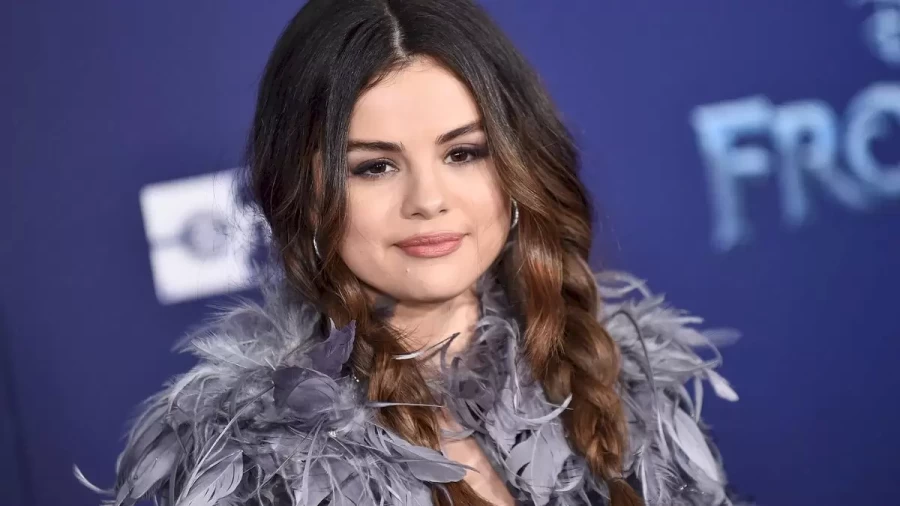 Selena Mur: Biography, Age, Height, Figure, Net Worth