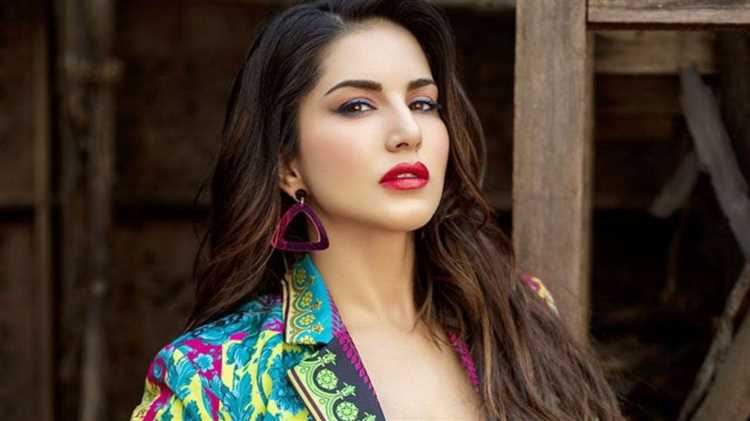 Sunny Leone: Age, Height and Figure