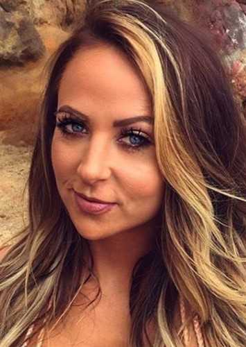 Tenille Dashwood: Age and Height