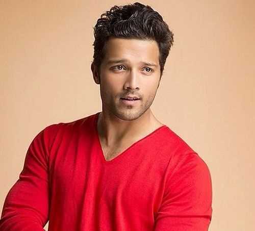 Lalit Bisht: Biography, Age, Height, Figure, Net Worth