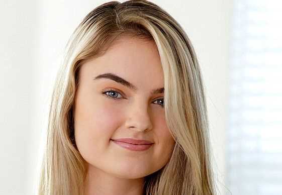 Lexie Fux A Comprehensive Biography Including Age Height Figure And Net Worth Bio