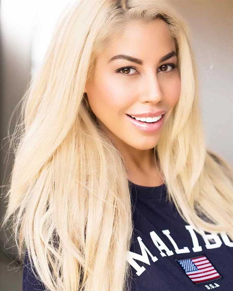 Miss Alaneus: Biography, Age, Height, Figure, Net Worth