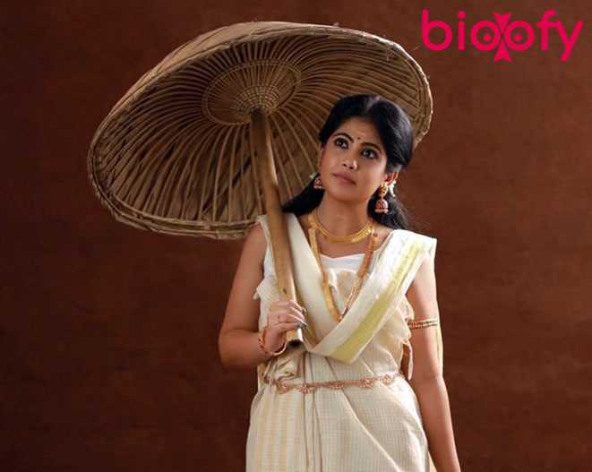 Nayana Elza: Biography, Age, Height, Figure, Net Worth