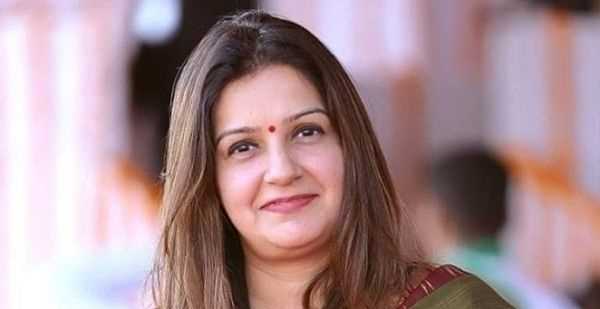 Early Life and Education of Priyanka Chaturvedi