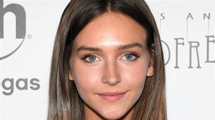 Rachel Cook: Biography, Age, Height, Figure, Net Worth