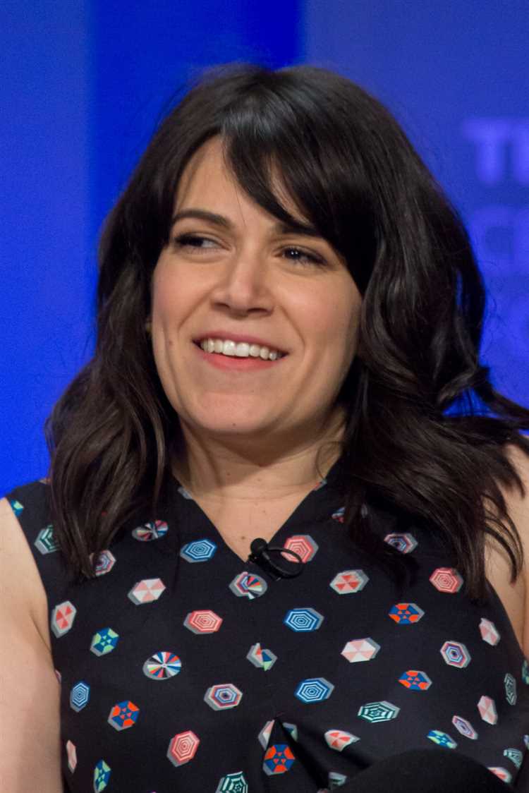 Abbi Jacobson: Biography, Age, Height, Figure, Net Worth