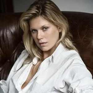 Alexandra Richards: