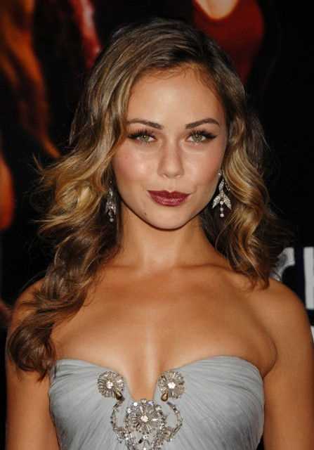 Alexis Dziena: Biography and Age