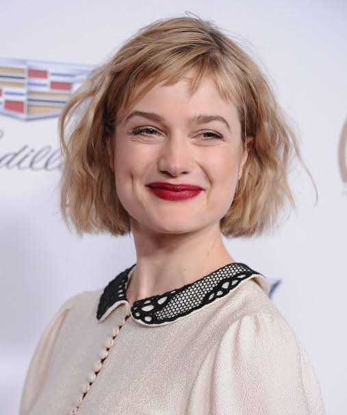 Alison Sudol: Biography, Age, Height, Figure, Net Worth