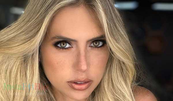 Details of Ana Sofia Henao's Figure