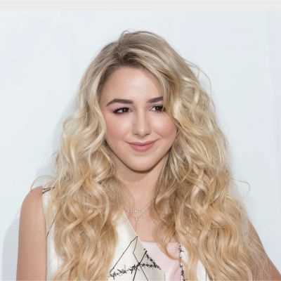 Chloe Lukasiak: Biography, Age, Height, Figure, Net Worth