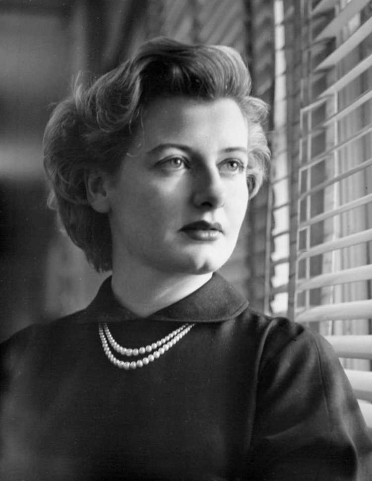 Constance Ford: Biography, Age, Height, Figure, Net Worth
