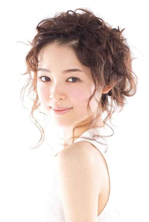 Ema Fujisawa: Biography, Age, Height, Figure, Net Worth