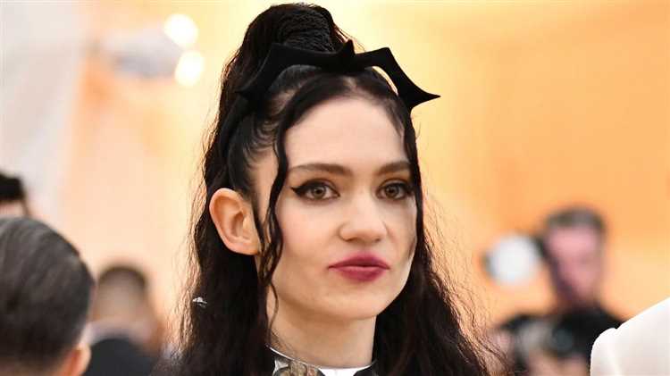 Grimes: Biography, Age, Height, Figure, Net Worth