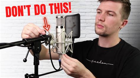  Adjusting the Position of Your Microphone