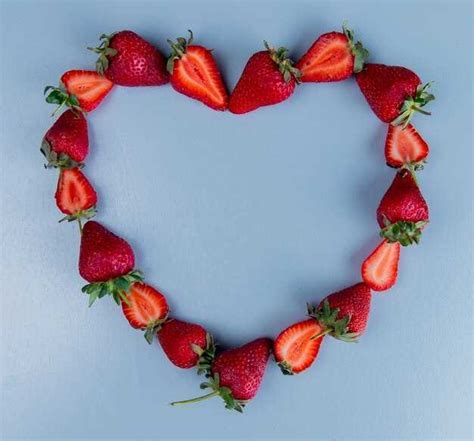  Exploring the Psychological Significance of Strawberries in Dreams 