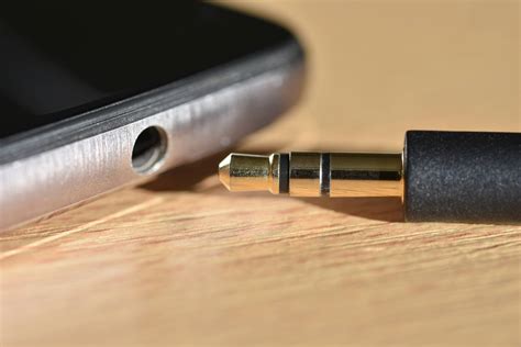  Issues with the phone's audio jack 
