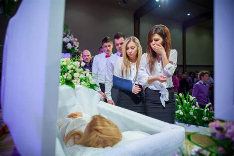 A Mysterious Encounter: Spotting a Departed Friend in the Casket