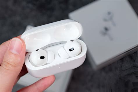 Addressing Common Problems with SH12 Earphones