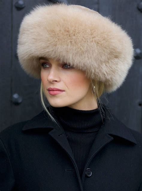 An Incredible Experience: The Awakening of a Luxurious Fur Headwear