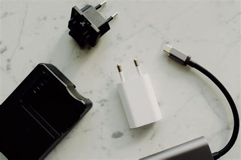 Apple's Decision to Omit the Charger: An Unconventional Choice