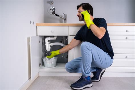 Calling a Professional Plumber as the Last Resort