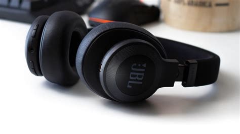 Choosing the Perfect JBL Headphones for Enhanced Sound