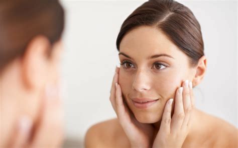 Combatting Blemishes: Expert Tips for Achieving a Flawless Complexion