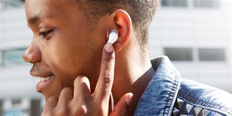 Common Causes of Earbud Shutdown Despite Full Charge