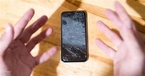 Common Causes of iPhone Screen Failure