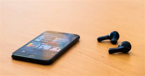 Common issues and solutions when pairing your wireless headphones to a mobile device