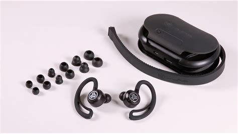 Connecting Two Sets of Wireless Earbuds to a Single Device