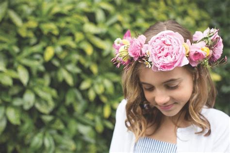 Creating Your Own Stylish Headpiece: Step-by-Step Guide