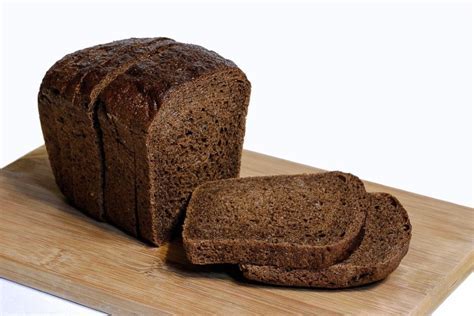 Cultural Significance of Rye Bread in Dream Analysis