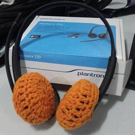 DIY Alternatives for Creating a Temporary Headphone Sleeve