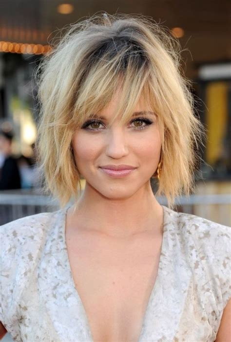 Decoding Popular Haircut Terminology: Understanding the Distinctions Among Layers, Bobs, and Pixies
