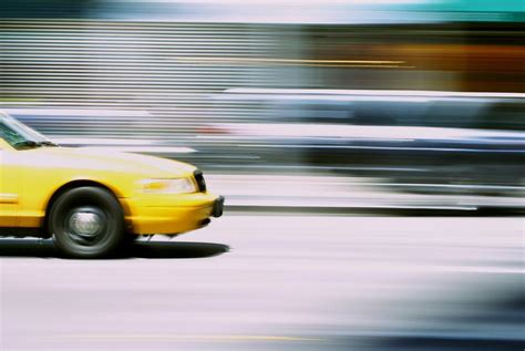 Decoding the Hidden Significance of Taxi Colors in Dreams