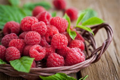 Decoding the Symbolic Significance of Raspberries in Your Dreams