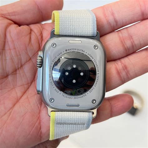 Determining the Authenticity of an Apple Watch: A Comprehensive Guide